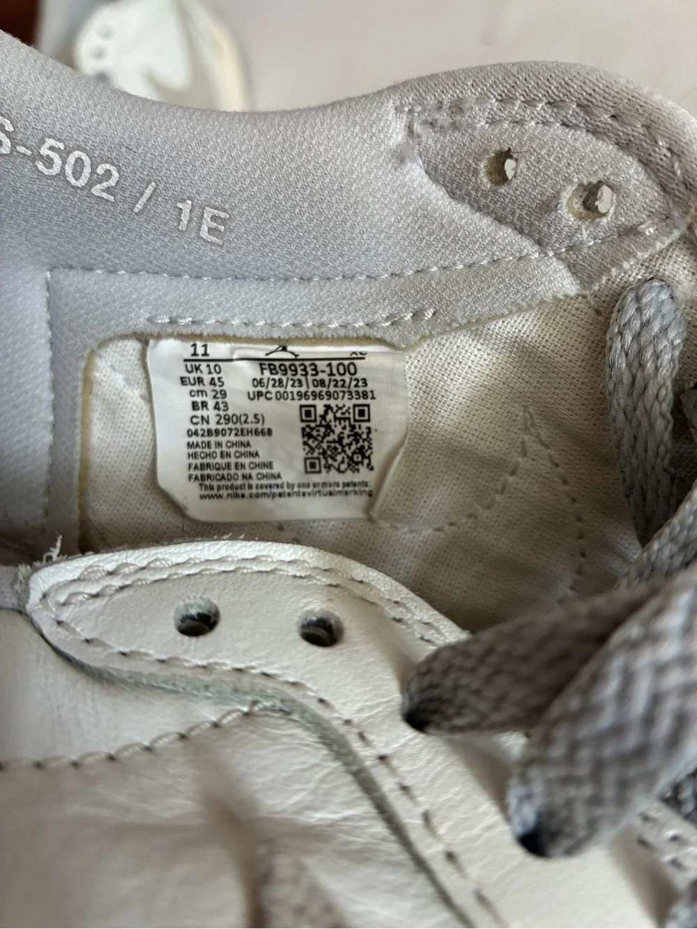 AIR JORDAN 1 LOW OG 85 NEUTRAL GREY/WHITE SIZE 11